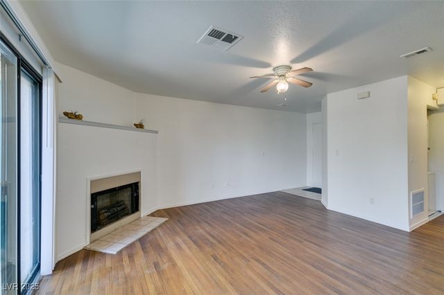 2220 Pine Breeze Lane 103, Las Vegas, NV 89119