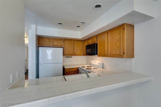 2220 Pine Breeze Lane 103, Las Vegas, NV 89119