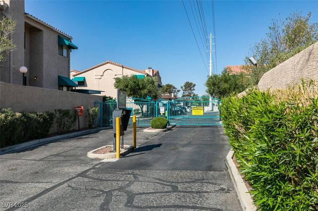 2220 Pine Breeze Lane 103, Las Vegas, NV 89119