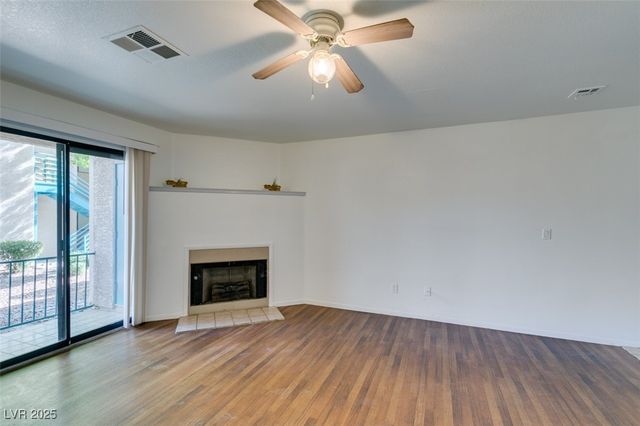 2220 Pine Breeze Lane 103, Las Vegas, NV 89119