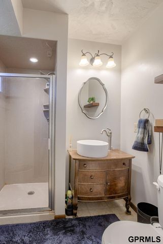 13116 Southdale Circle, Omaha, NE 68137