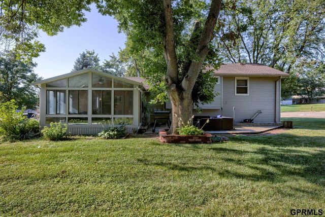 13116 Southdale Circle, Omaha, NE 68137