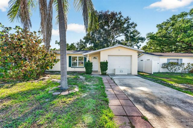 2220 LAUREN DRIVE, Largo, FL 33774