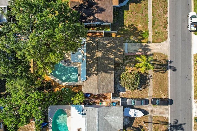 2220 LAUREN DRIVE, Largo, FL 33774