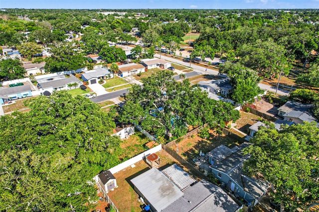 2220 LAUREN DRIVE, Largo, FL 33774