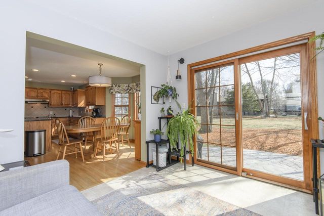 4195 W Squire AVENUE, Greenfield, WI 53221