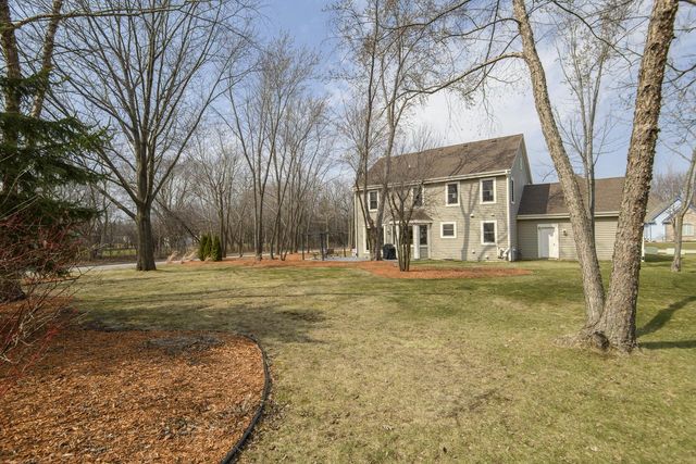 4195 W Squire AVENUE, Greenfield, WI 53221