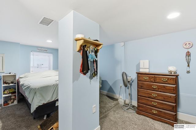 810 E 16th Street, Fremont, NE 68025