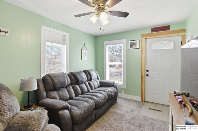 810 E 16th Street, Fremont, NE 68025