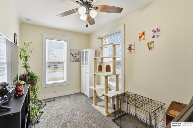 810 E 16th Street, Fremont, NE 68025