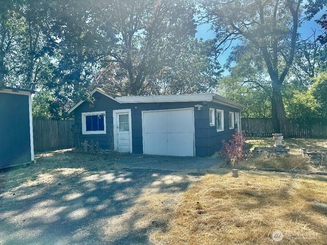 928 107th Street Ct S, Tacoma, WA 98444
