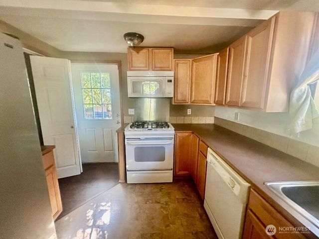 928 107th Street Ct S, Tacoma, WA 98444