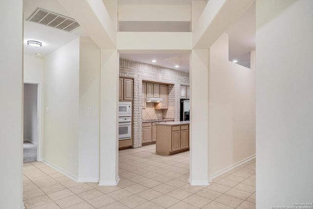 25327 Baneberry, San Antonio, TX 78260