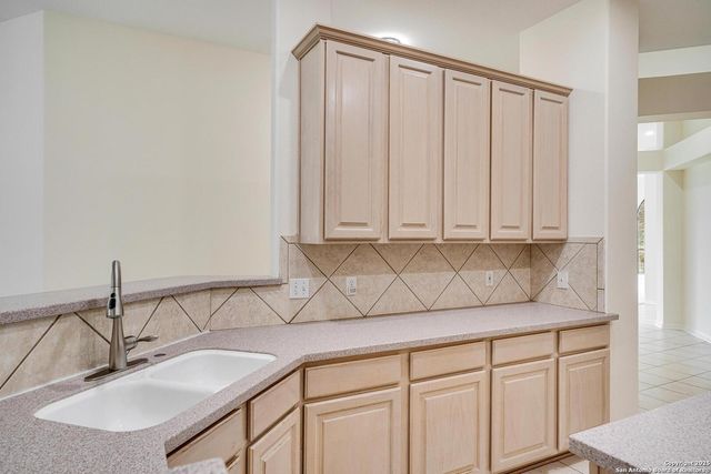 25327 Baneberry, San Antonio, TX 78260
