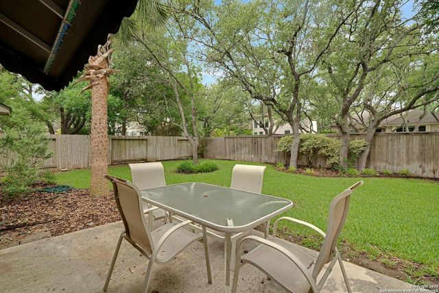 25327 Baneberry, San Antonio, TX 78260