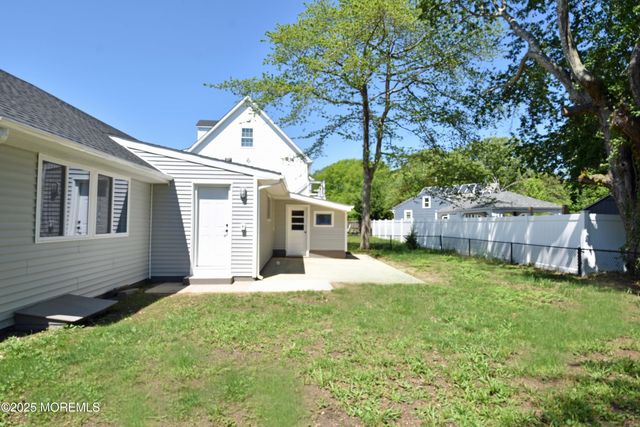 97 Dollmore Avenue, Waretown, NJ 08758