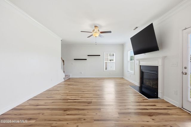 370 Holly Grove Drive, Winterville, NC 28590