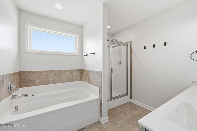 370 Holly Grove Drive, Winterville, NC 28590
