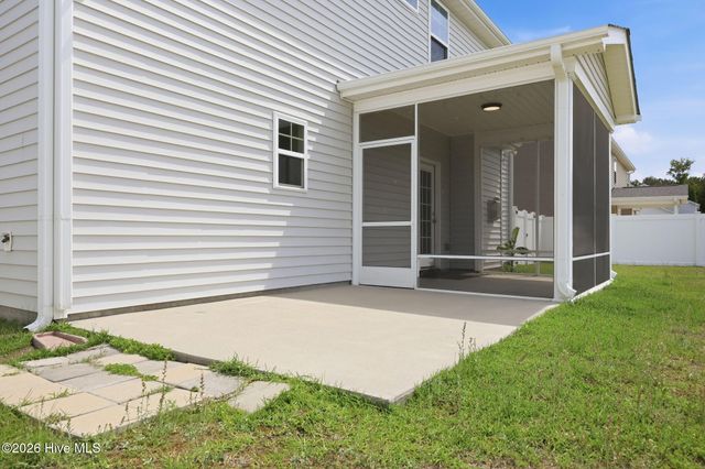 370 Holly Grove Drive, Winterville, NC 28590