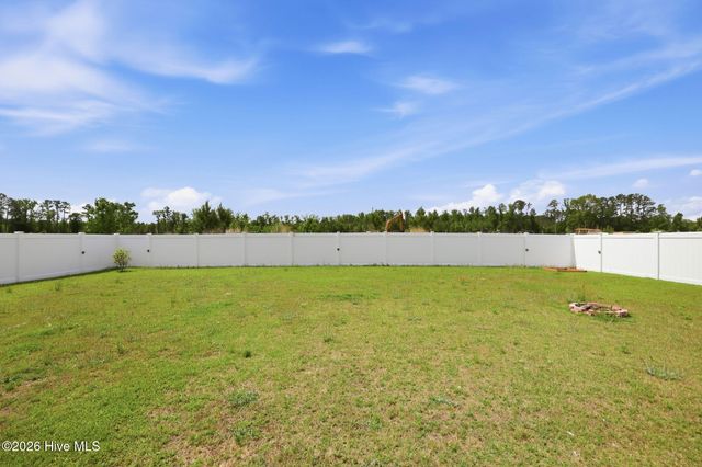 370 Holly Grove Drive, Winterville, NC 28590