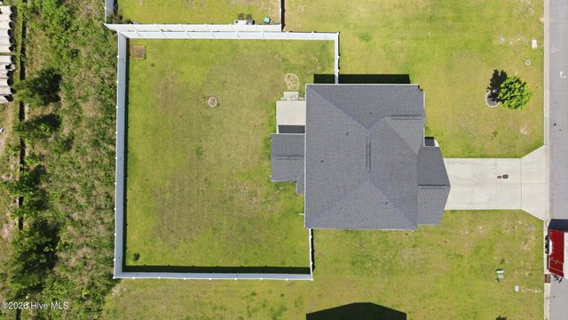 370 Holly Grove Drive, Winterville, NC 28590