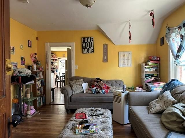 1164 Matilda Street, Saint Paul, MN 55117