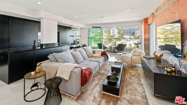 838 N Doheny Drive 1205, West Hollywood, CA 90069
