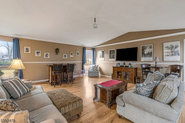 1825 Kennesaw Way, Bridgewater Twp., NJ 08807