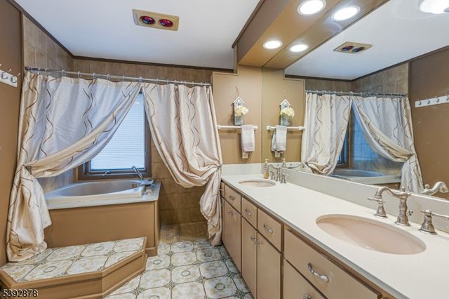 1825 Kennesaw Way, Bridgewater Twp., NJ 08807