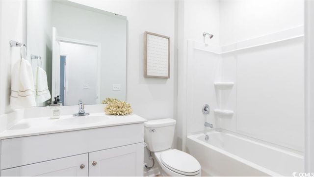 560 Runaway Train Dr, Loris, SC 29569