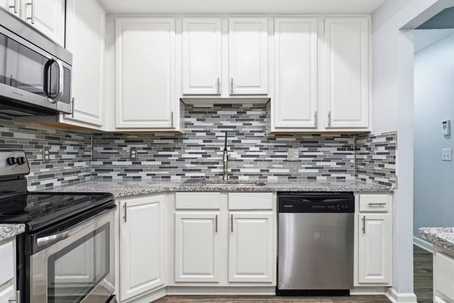 1360 Woodberry Place, Columbus, OH 43230