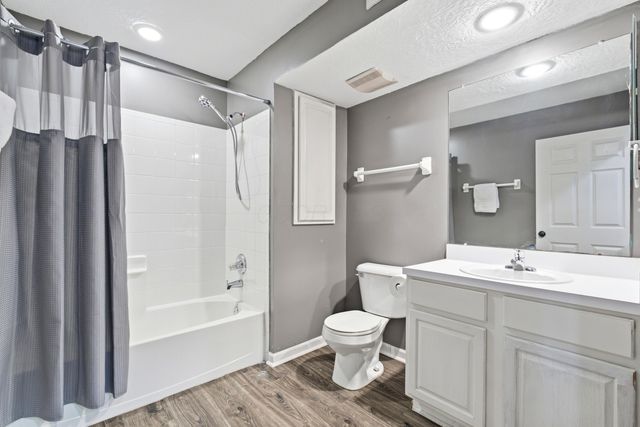 1360 Woodberry Place, Columbus, OH 43230