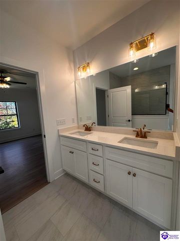 208 Calhoun St, Elizabethtown, KY 42701