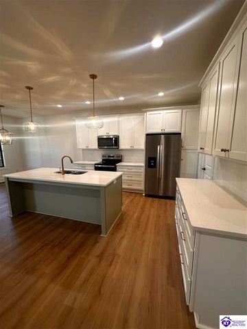 208 Calhoun St, Elizabethtown, KY 42701