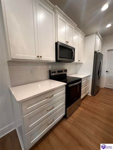 208 Calhoun St, Elizabethtown, KY 42701