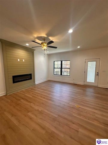 208 Calhoun St, Elizabethtown, KY 42701