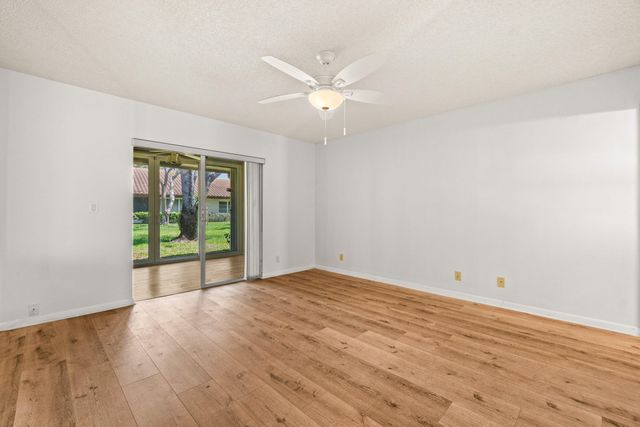 6079 Millington Way, Delray Beach, FL 33484