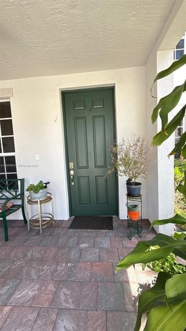 9213 SW 170th Avenue, Miami, FL 33196