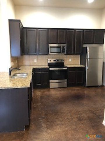 1509 Lucille, Seguin, TX 78155