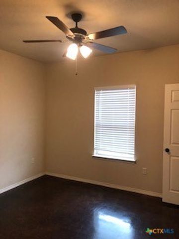 1509 Lucille, Seguin, TX 78155