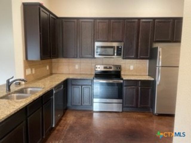 1509 Lucille, Seguin, TX 78155