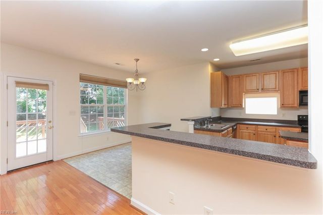13158 Lake Pointe DR, Carrollton, VA 23314