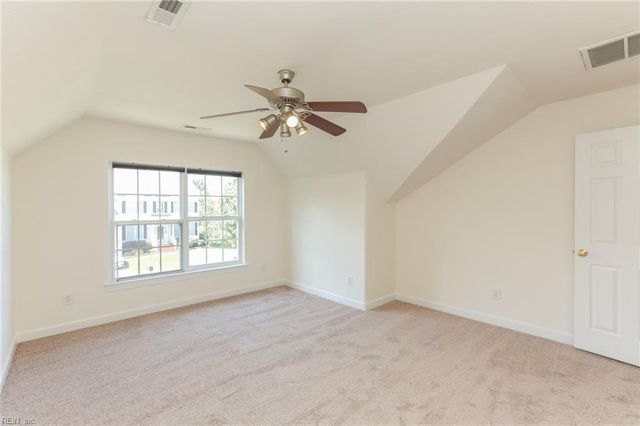 13158 Lake Pointe DR, Carrollton, VA 23314