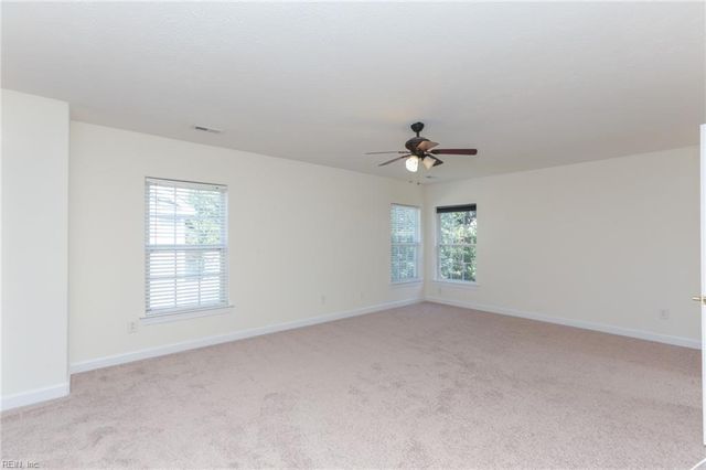 13158 Lake Pointe DR, Carrollton, VA 23314