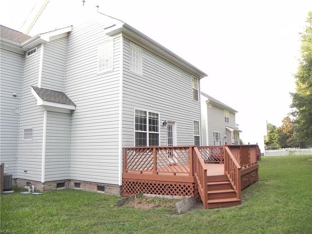 13158 Lake Pointe DR, Carrollton, VA 23314