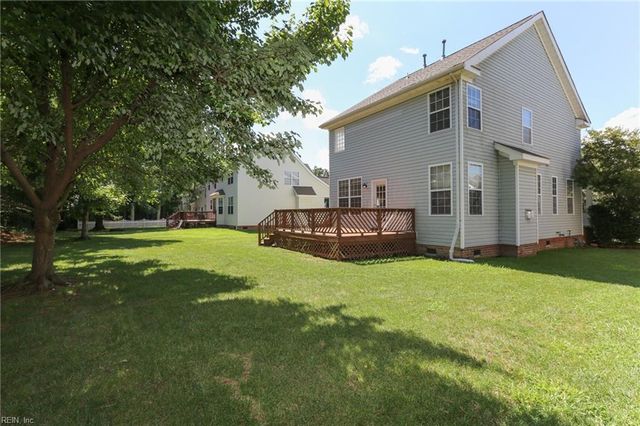 13158 Lake Pointe DR, Carrollton, VA 23314