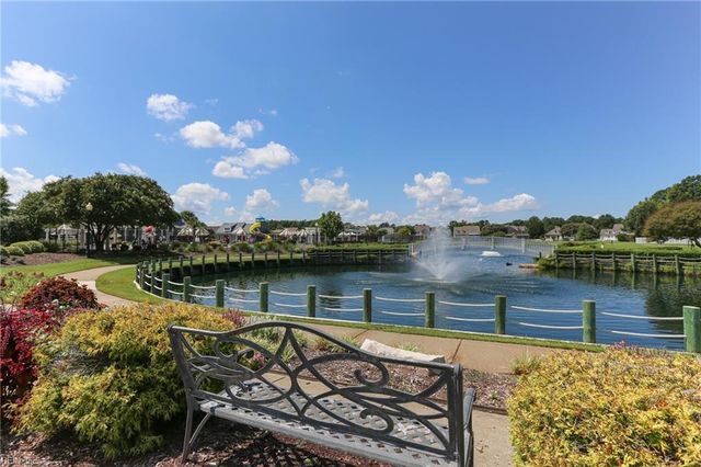 13158 Lake Pointe DR, Carrollton, VA 23314