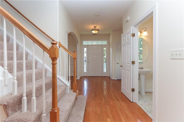13158 Lake Pointe DR, Carrollton, VA 23314
