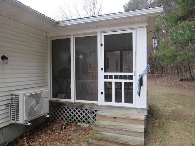 51 McLaughlin Drive, Highgate, VT 05459