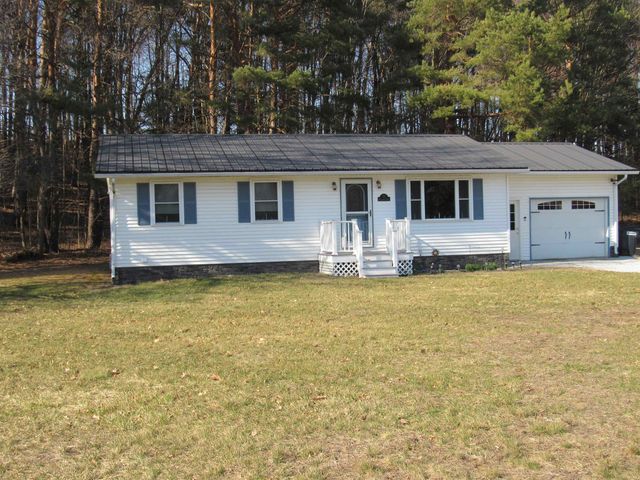 51 McLaughlin Drive, Highgate, VT 05459